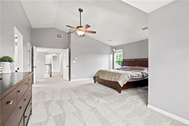128 Foxtail Dr, Plum Boro, PA 15239