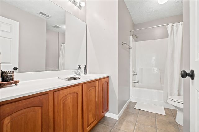 128 Foxtail Dr, Plum Boro, PA 15239