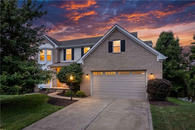 128 Foxtail Dr, Plum Boro, PA 15239
