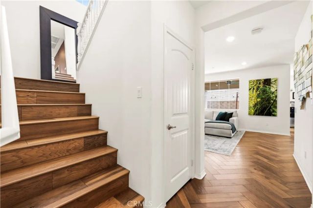 28356 Vela Way, Valencia, CA 91354