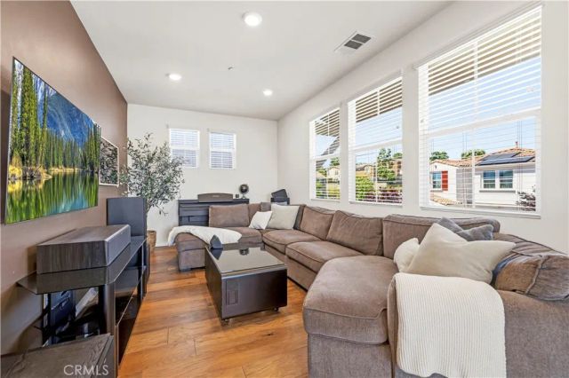 28356 Vela Way, Valencia, CA 91354