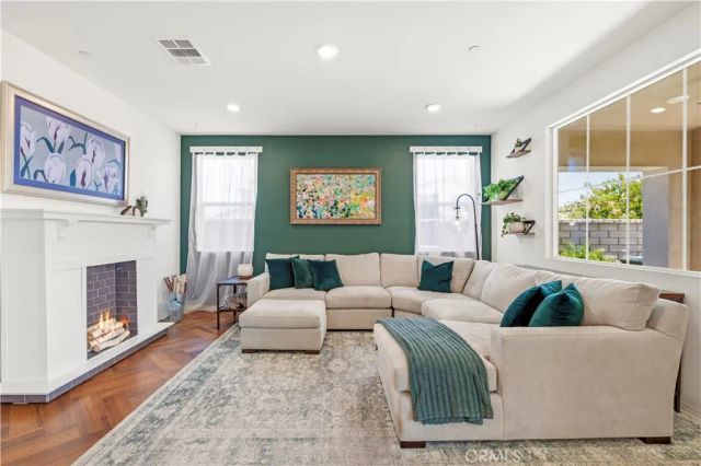 28356 Vela Way, Valencia, CA 91354