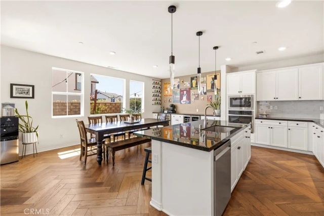 28356 Vela Way, Valencia, CA 91354