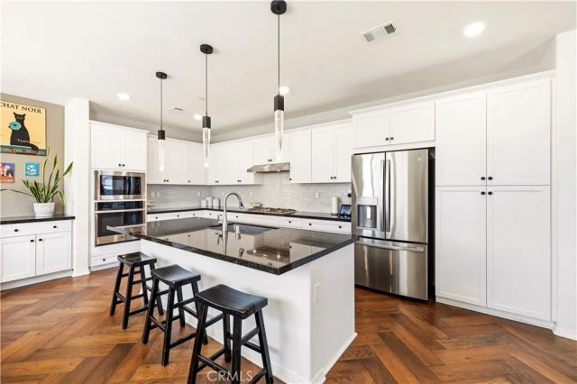 28356 Vela Way, Valencia, CA 91354