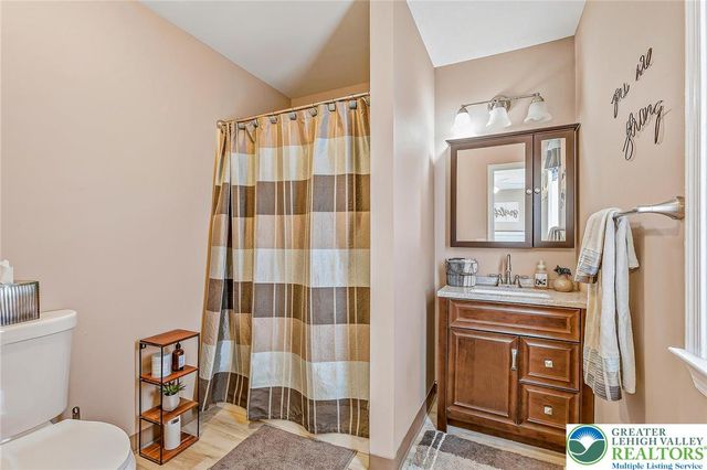 54 Freedom Terrace, Easton, PA 18045