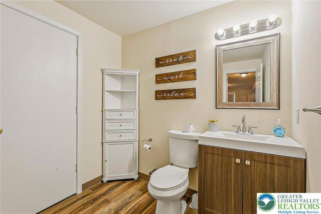 54 Freedom Terrace, Easton, PA 18045