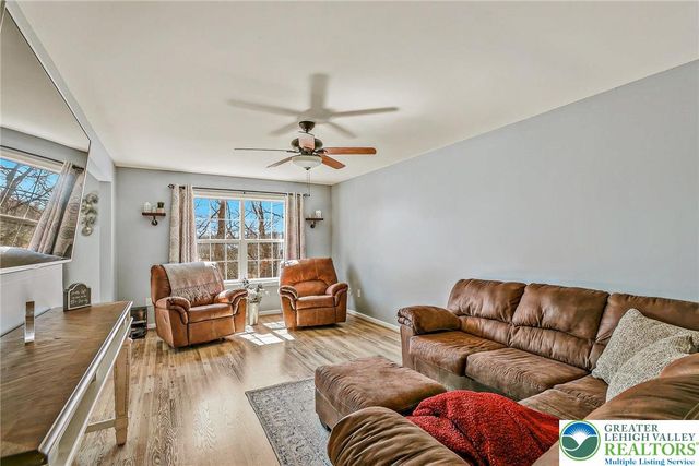 54 Freedom Terrace, Easton, PA 18045