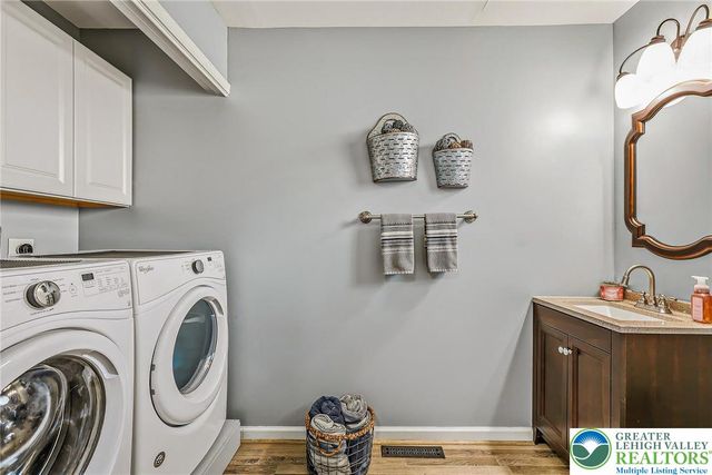 54 Freedom Terrace, Easton, PA 18045
