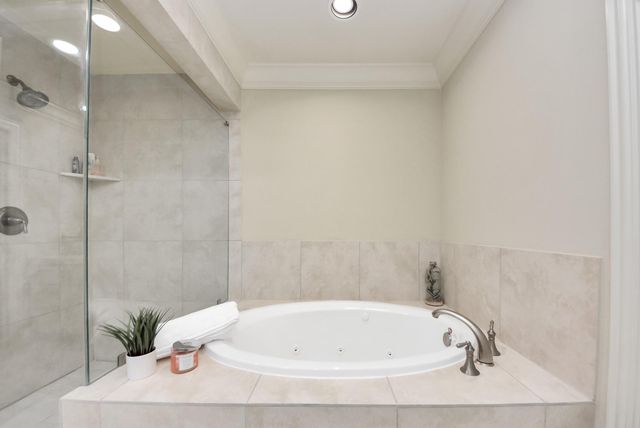 13623 Teal Bluff Lane, Houston, TX 77077