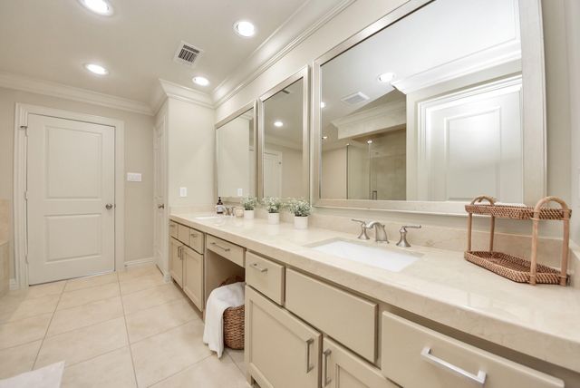 13623 Teal Bluff Lane, Houston, TX 77077