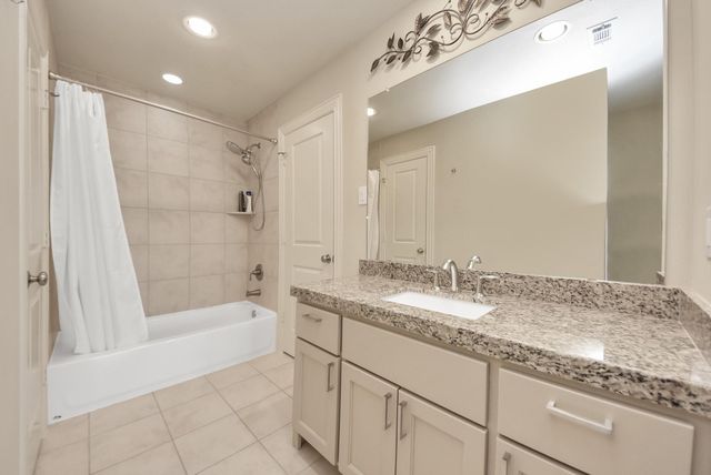 13623 Teal Bluff Lane, Houston, TX 77077