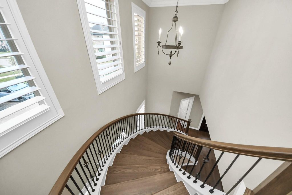 Image 20 of property listing at 13623 Teal Bluff Lane, Houston, TX 77077