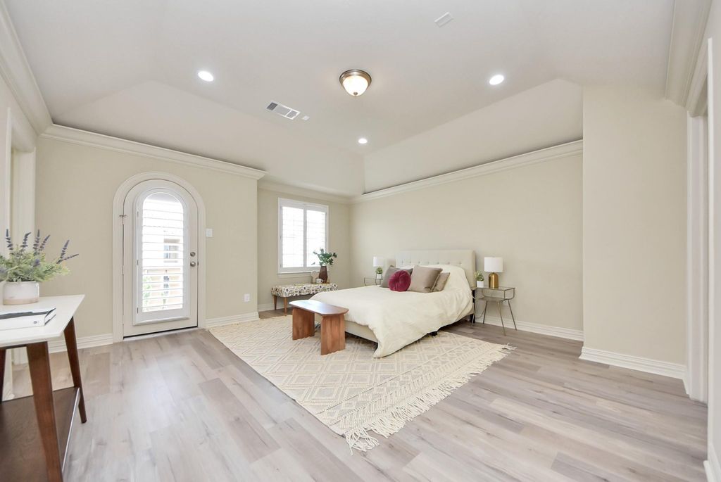 Image 22 of property listing at 13623 Teal Bluff Lane, Houston, TX 77077