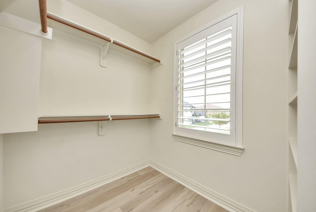 Image 25 of property listing at 13623 Teal Bluff Lane, Houston, TX 77077