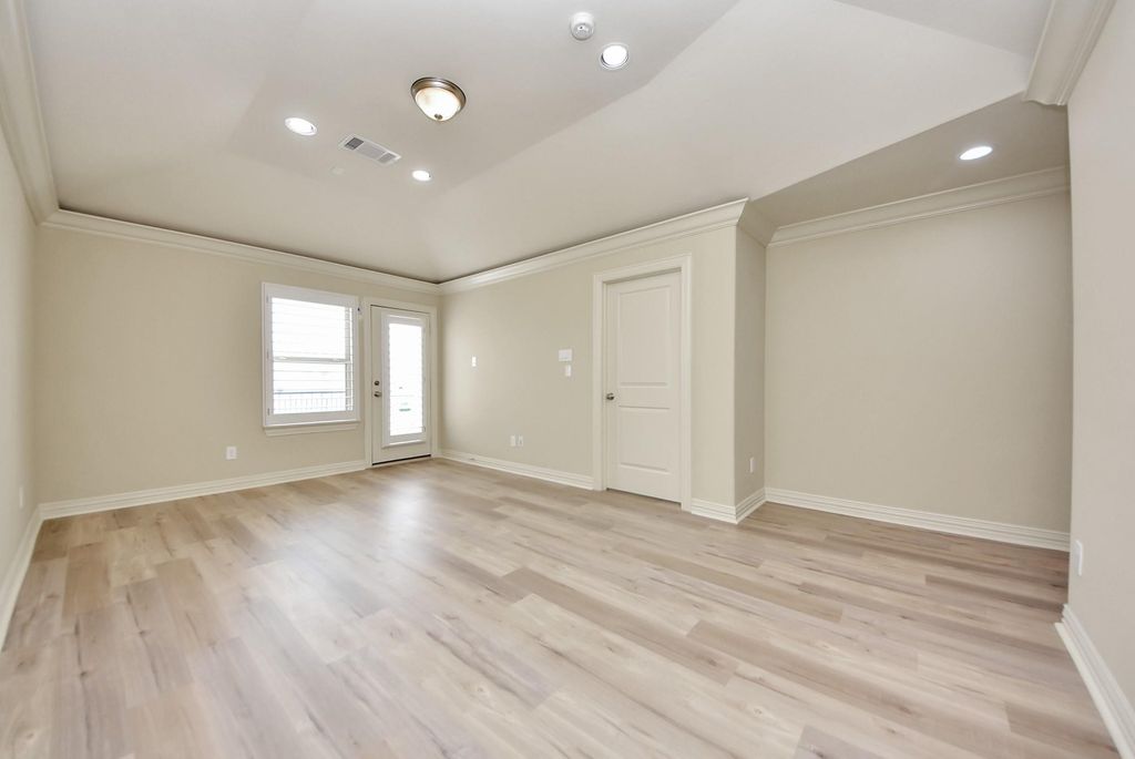 Image 32 of property listing at 13623 Teal Bluff Lane, Houston, TX 77077