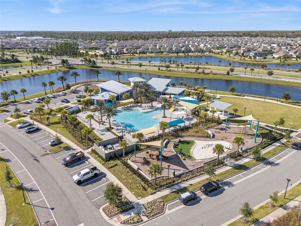 Image 23 of property listing at 9867 WALKWAY DRIVE, Orlando, FL 32832