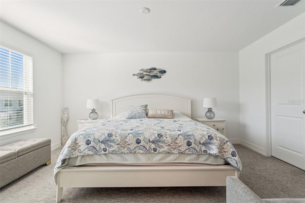 Image 8 of property listing at 9867 WALKWAY DRIVE, Orlando, FL 32832