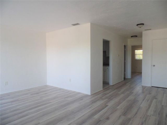 1240 70TH STREET N 9, St Petersburg, FL 33710