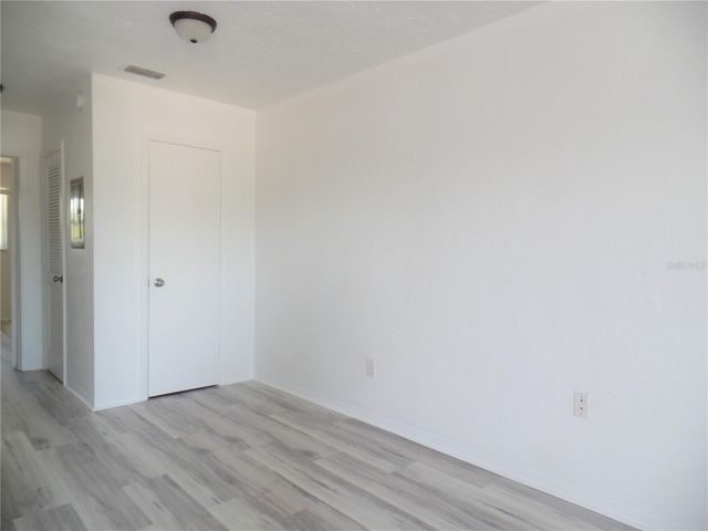 1240 70TH STREET N 9, St Petersburg, FL 33710