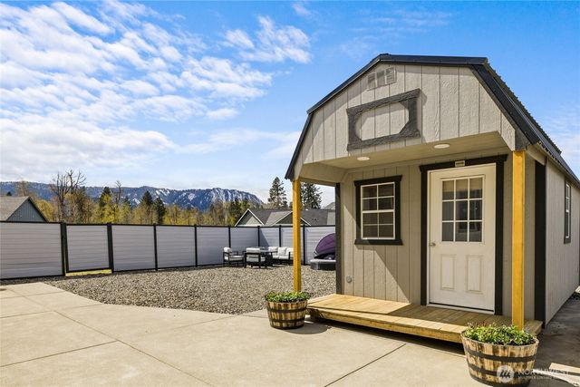 370 Deer Meadow Drive, Cle Elum, WA 98922