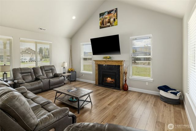 370 Deer Meadow Drive, Cle Elum, WA 98922