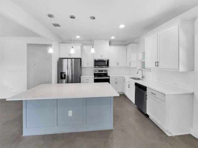 485 Dove TRL, Bertram, TX 78605