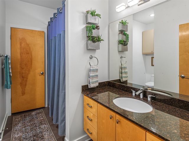 1045 Voight Street, Houston, TX 77009