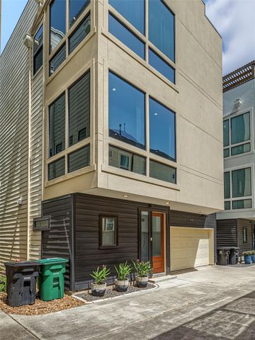 1045 Voight Street, Houston, TX 77009