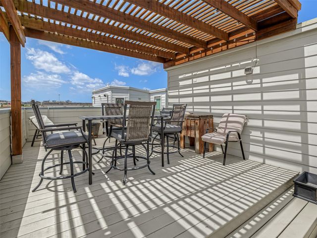 1045 Voight Street, Houston, TX 77009