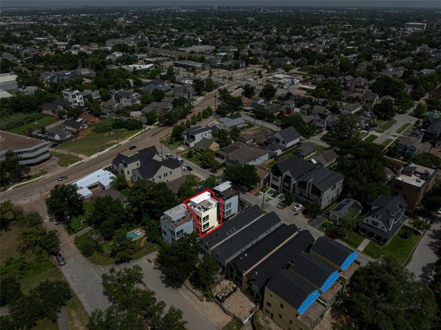 1045 Voight Street, Houston, TX 77009