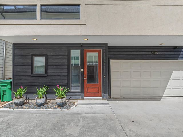 1045 Voight Street, Houston, TX 77009