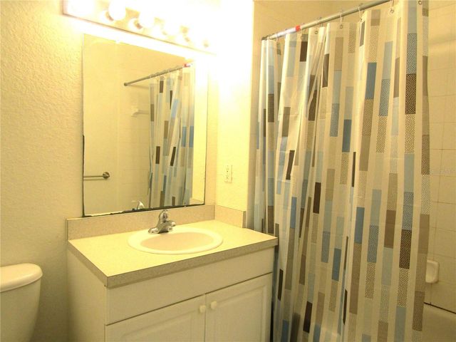3966 MEDITERRANEA CIRCLE 421, Sarasota, FL 34233