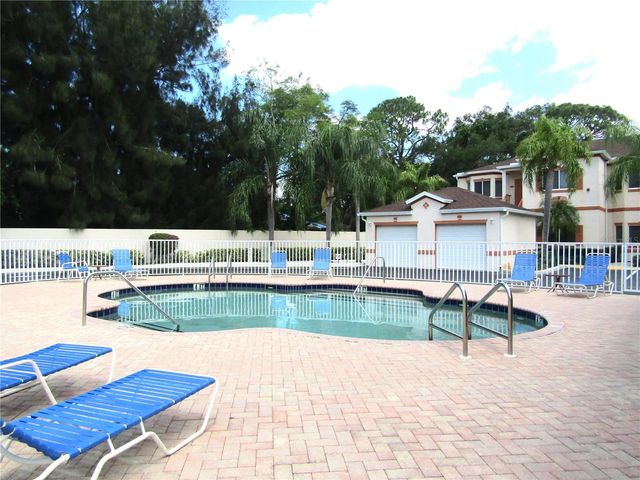 3966 MEDITERRANEA CIRCLE 421, Sarasota, FL 34233