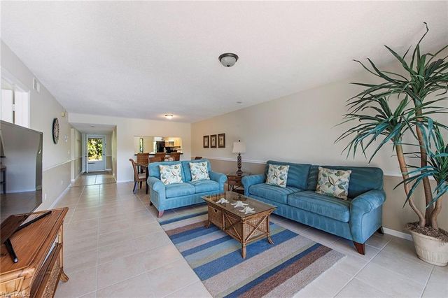 1290 Yesica Ann CIR G-105, Naples, FL 34110