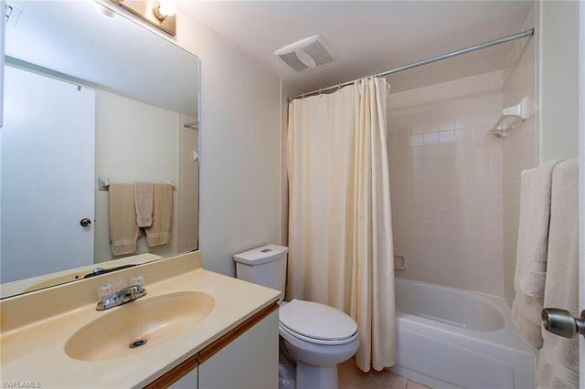 1290 Yesica Ann CIR G-105, Naples, FL 34110