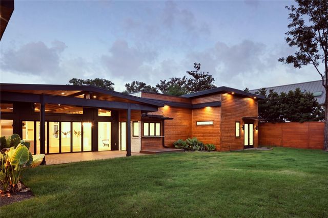 2510 Underwood Street, Houston, TX 77030