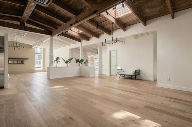 2510 Underwood Street, Houston, TX 77030