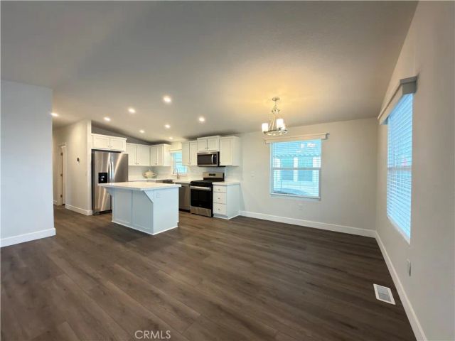 9850 Garfield Ave 18, Huntington Beach, CA 92646