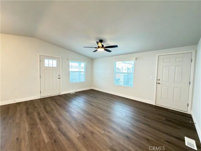 9850 Garfield Ave 18, Huntington Beach, CA 92646