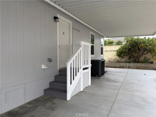 9850 Garfield Ave 18, Huntington Beach, CA 92646