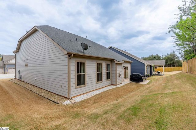 100 Ravencrest Court, Simpsonville, SC 29680