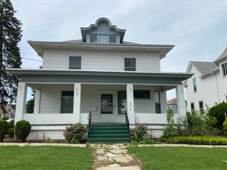 214 Gale Street, Aurora, IL 60506
