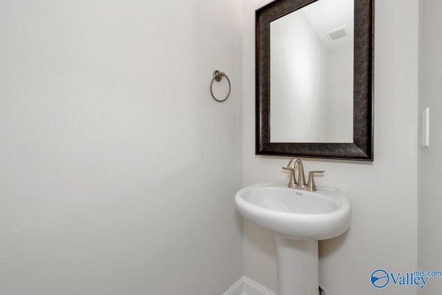 16521 Hamilton Place, Athens, AL 35613