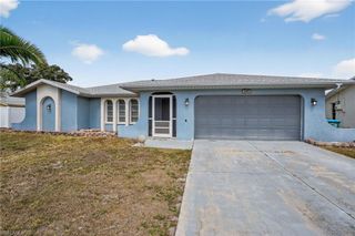 245 SW 32nd TER, Cape Coral, FL 33914