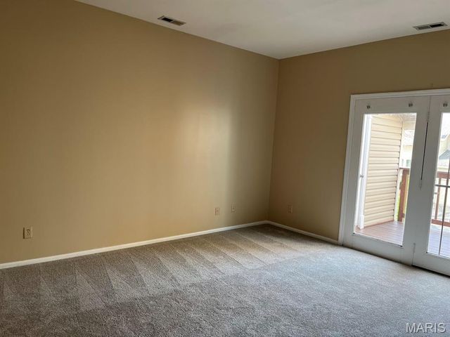 10942 Vauxhall Drive, Creve Coeur, MO 63146