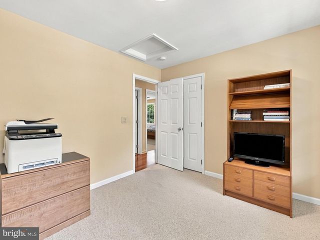 216 EXECUTIVE WAY, Hedgesville, WV 25427