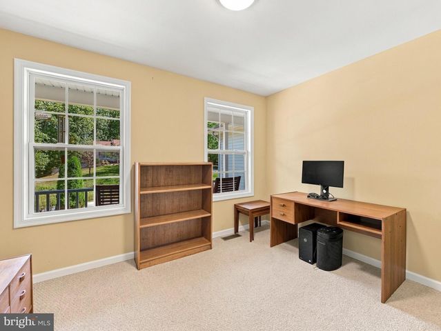 216 EXECUTIVE WAY, Hedgesville, WV 25427