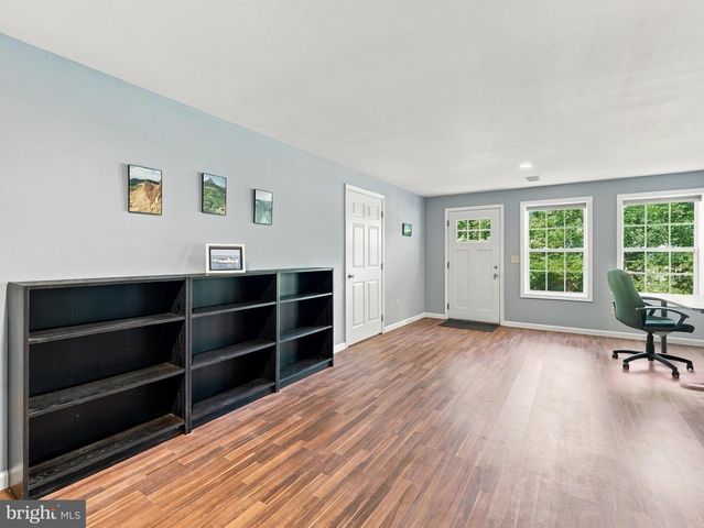 216 EXECUTIVE WAY, Hedgesville, WV 25427