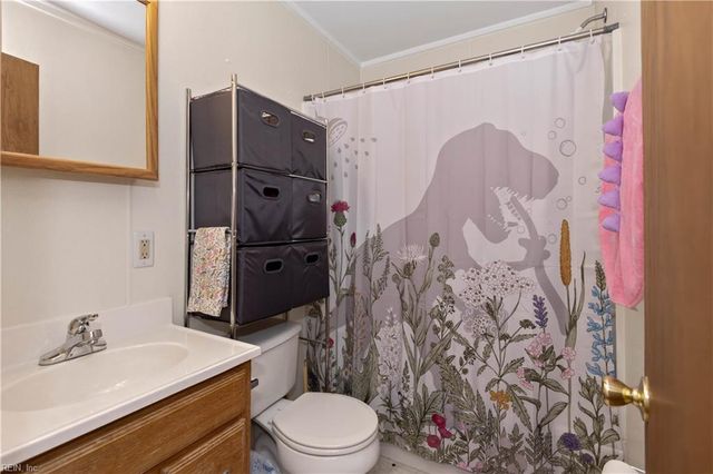 1659 Holly DR, Gloucester Point, VA 23062
