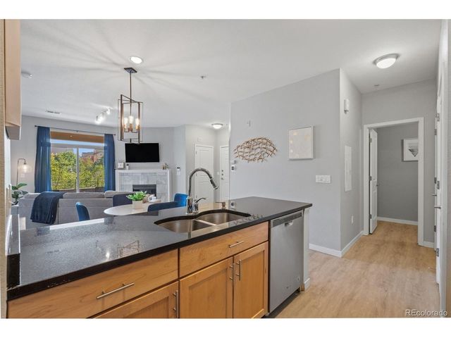 4100 Albion St 4-418, Denver, CO 80216